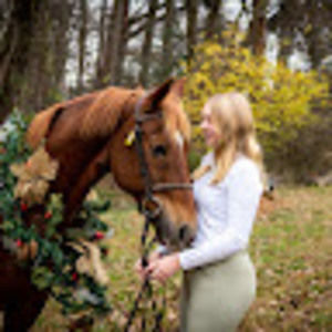 Meet your Posher, Anna!